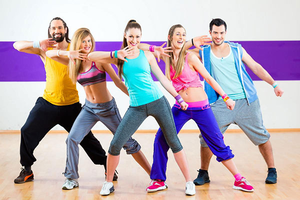 Nhảy hiện đại đang được nhiều người lựa chọn để rèn luyện sức khỏe 