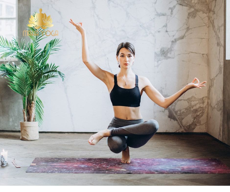 7 bài tập yoga chữa đau lưng thoát vị đĩa đệm cho người lớn tuổi